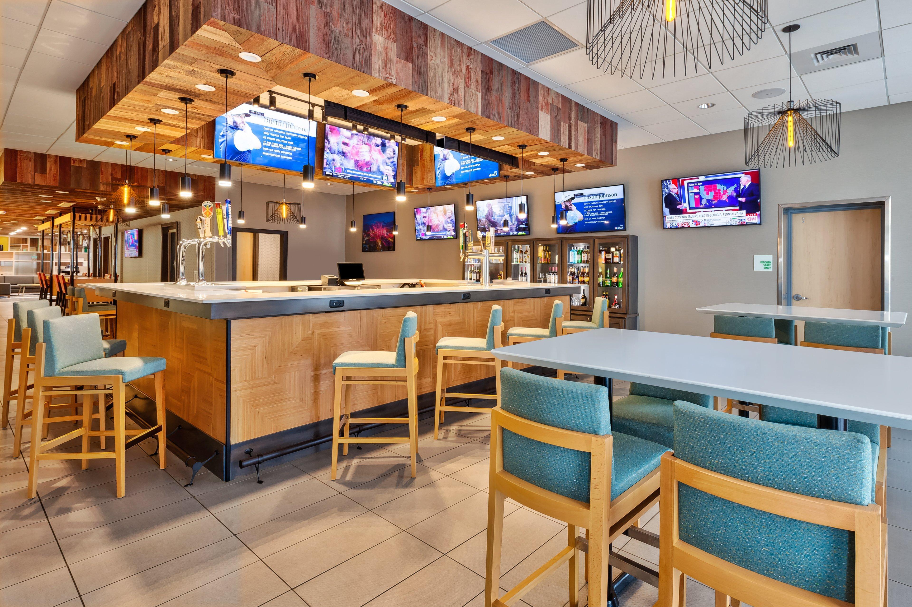 Holiday Inn & Suites - Toledo Southwest - Perrysburg By Ihg Exterior photo